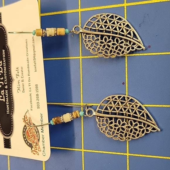 Silver Tone Dangle Earrings Turquoise - Picture 1 of 2